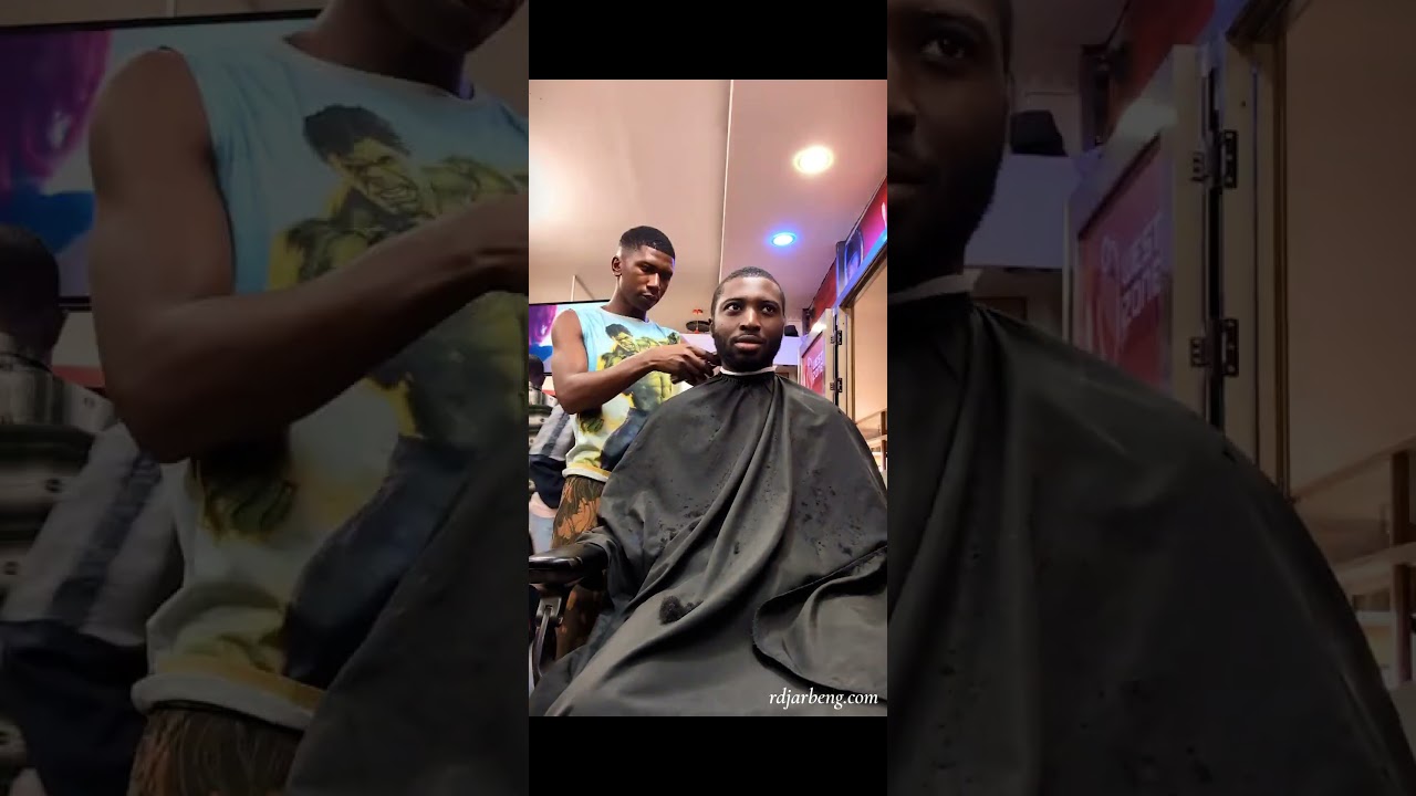 Haircut in Kigali with Danny the barber.